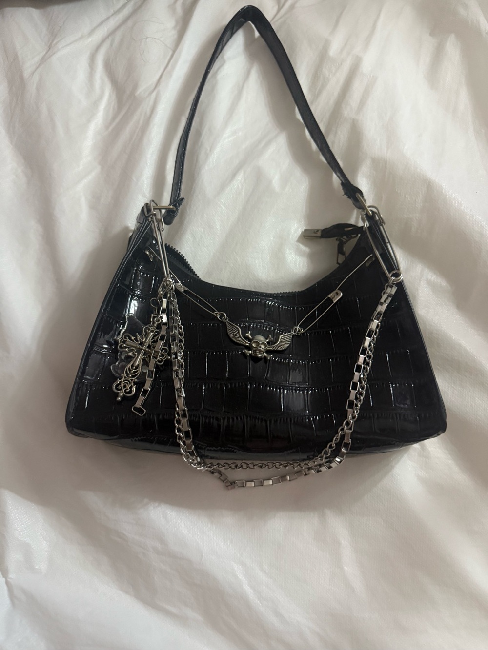 Black Croc-Embossed Shoulder Bag with Silver Chain Accents